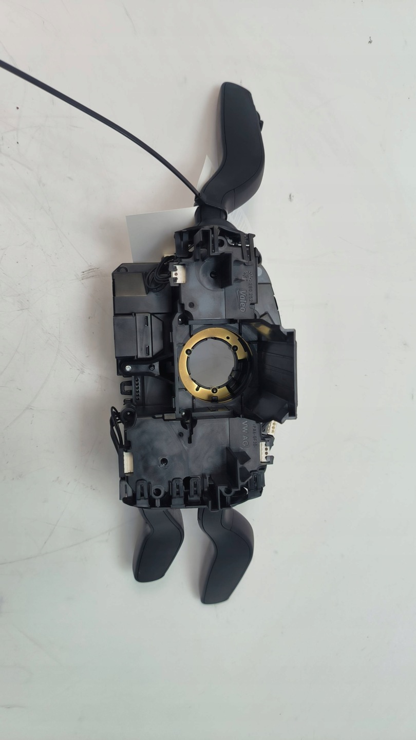 steering wheel levers and controls 8X0953501H AUDI Q3 8U