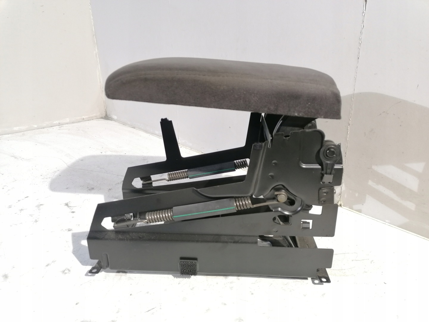 VW Passat B5 armrest
