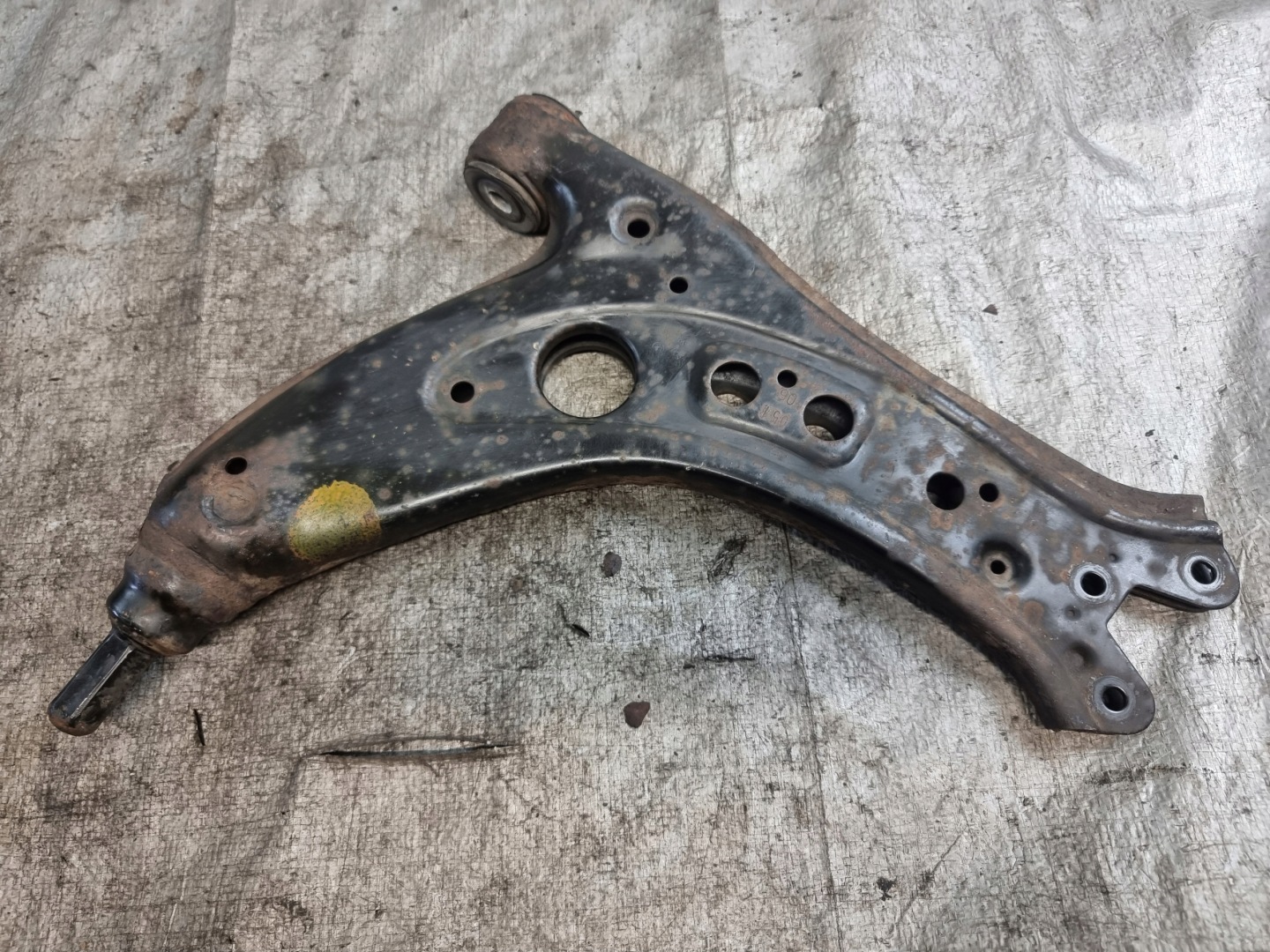 arm left front VW POLO IV 4 LIFT 06r. 1.2B