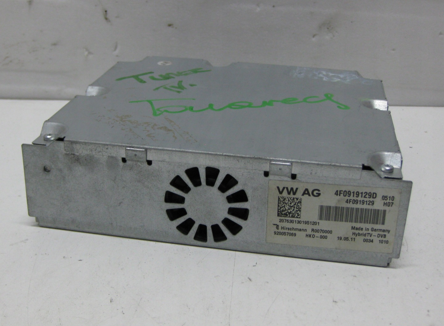 VW TOUAREG TUNER TV 4F0919129D