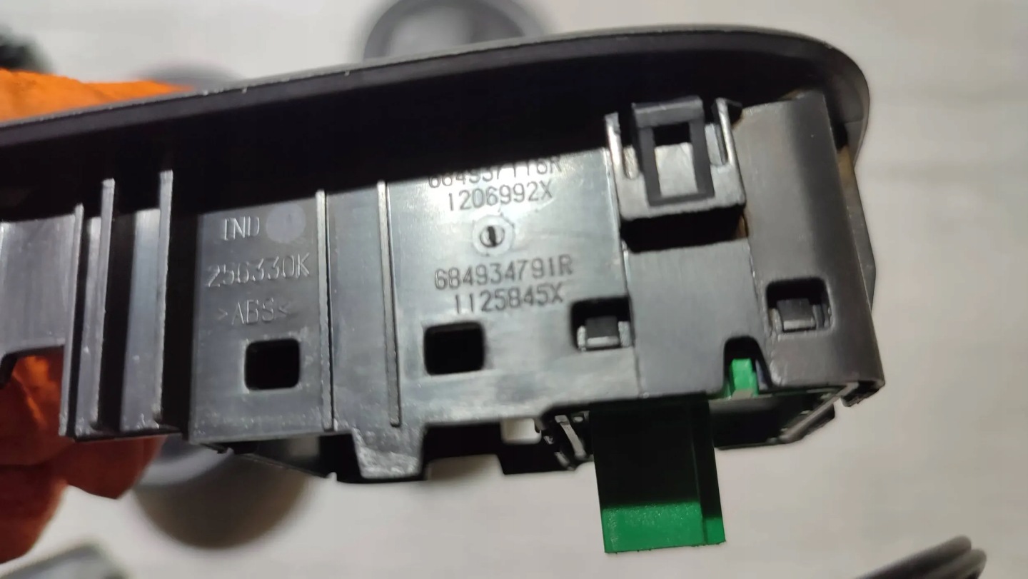 Dacia Logan II 2019r P Interruttore start stop, interruttore LPG