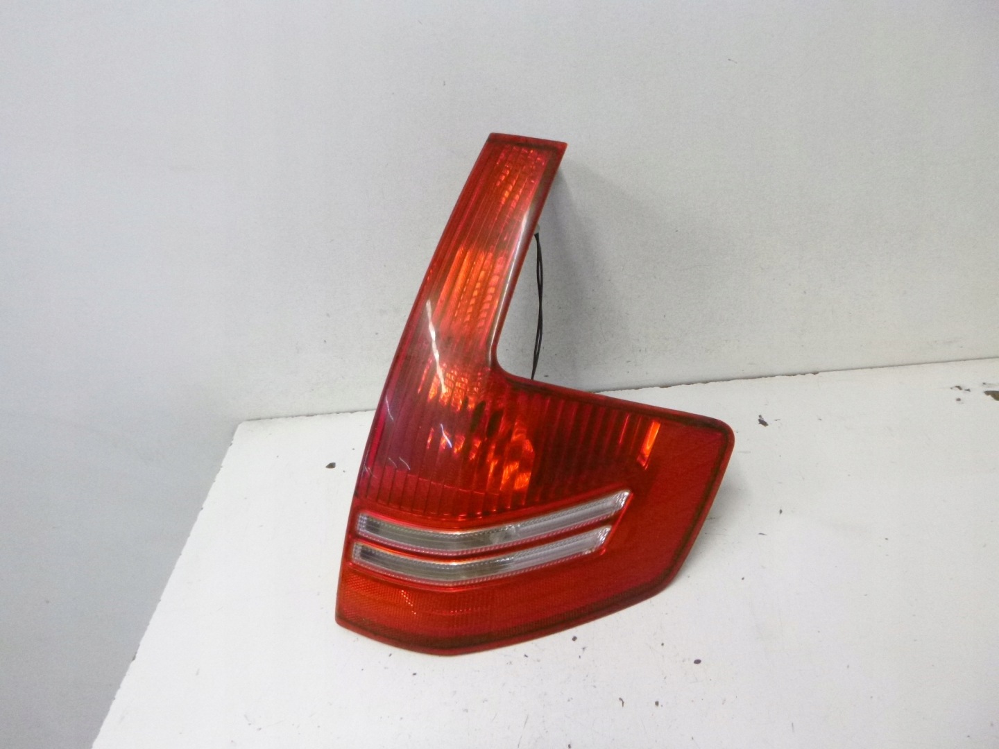 light rear right Citroen C4 5D 05r.