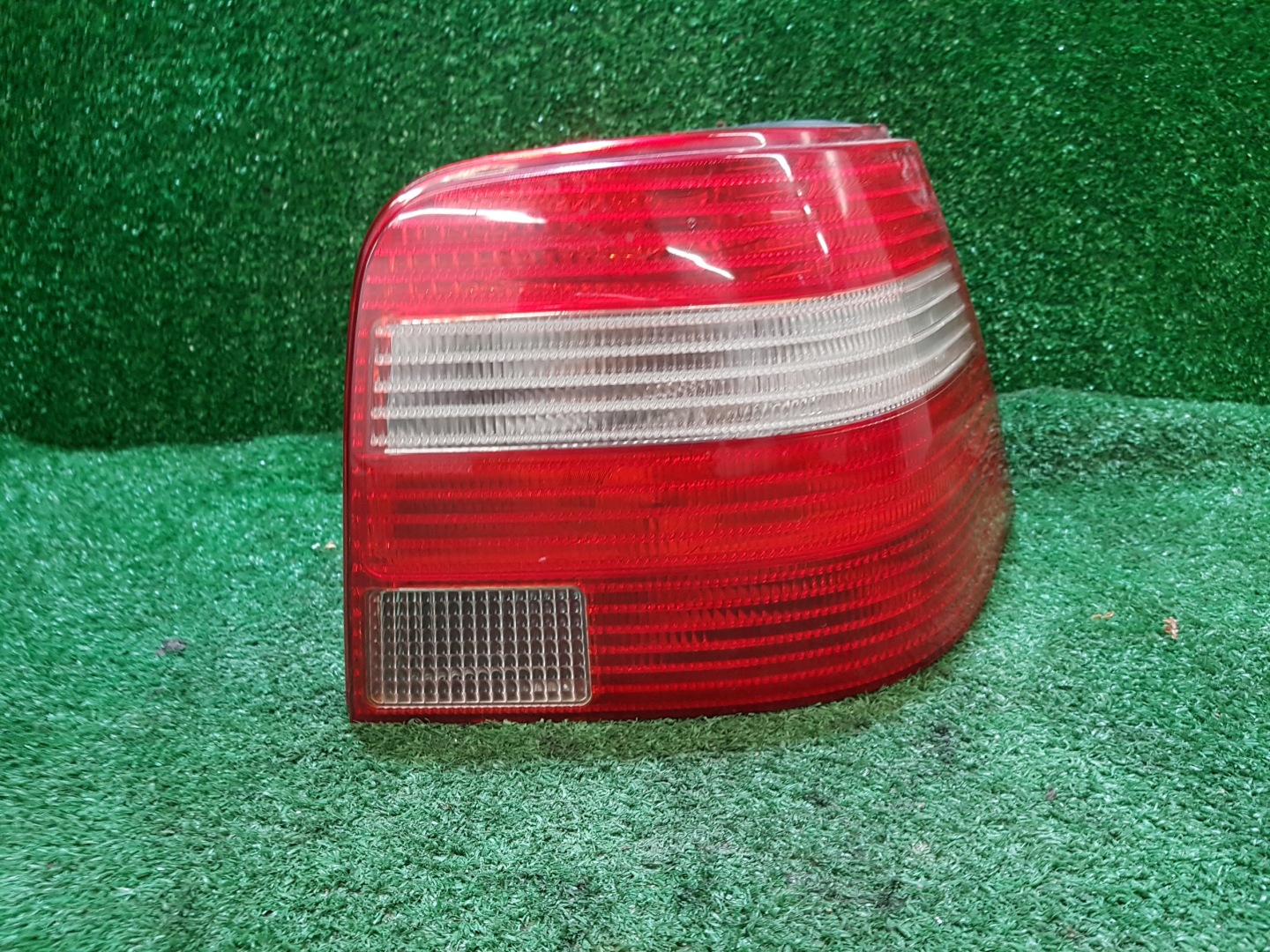 light right rear VOLKSWAGEN GOLF 4