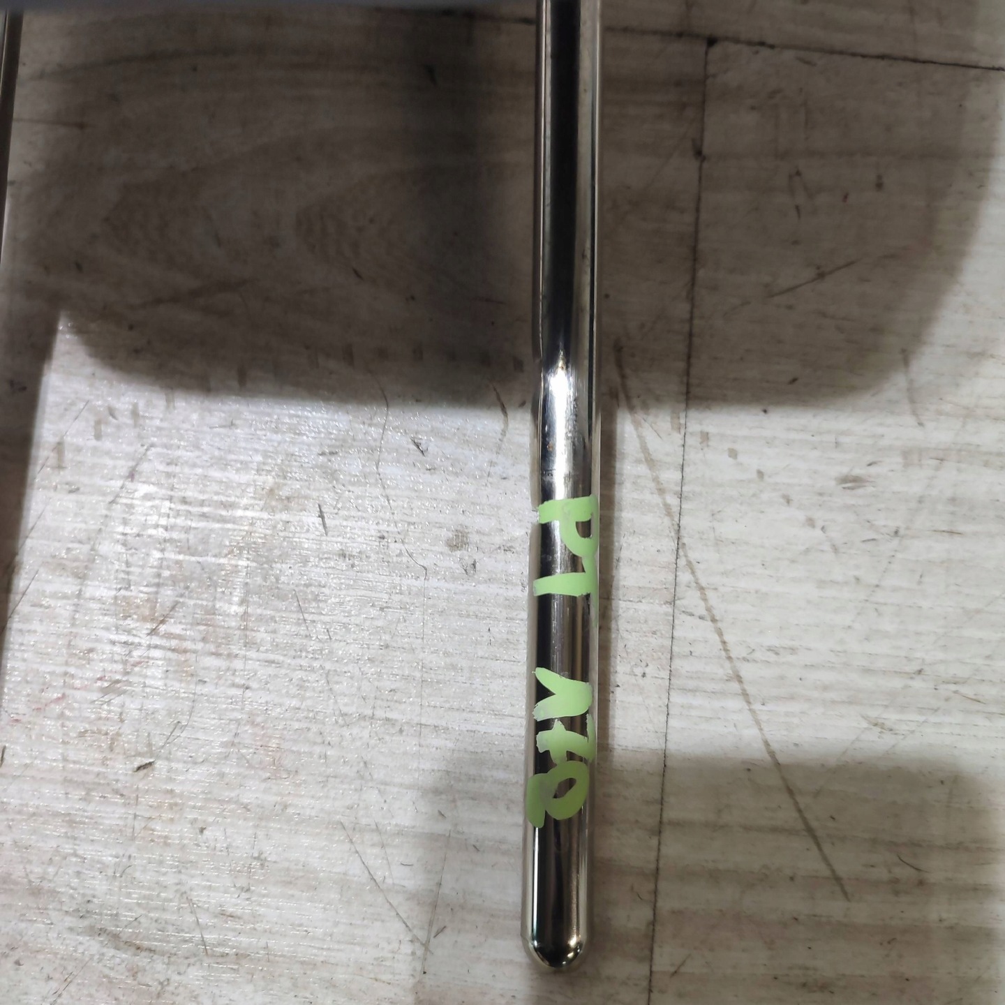 rest rear rear part side right Suzuki Vitara (LY) R702
