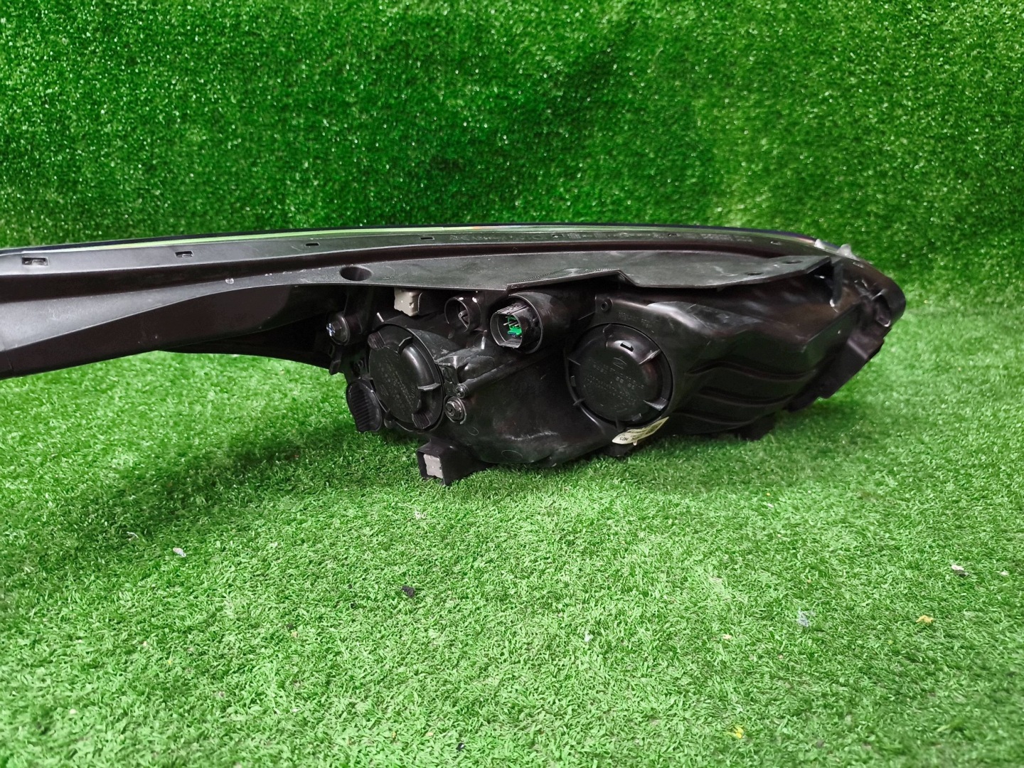 REFLEKTOR left front KIA CEED III 18- LED lens NR.R1650