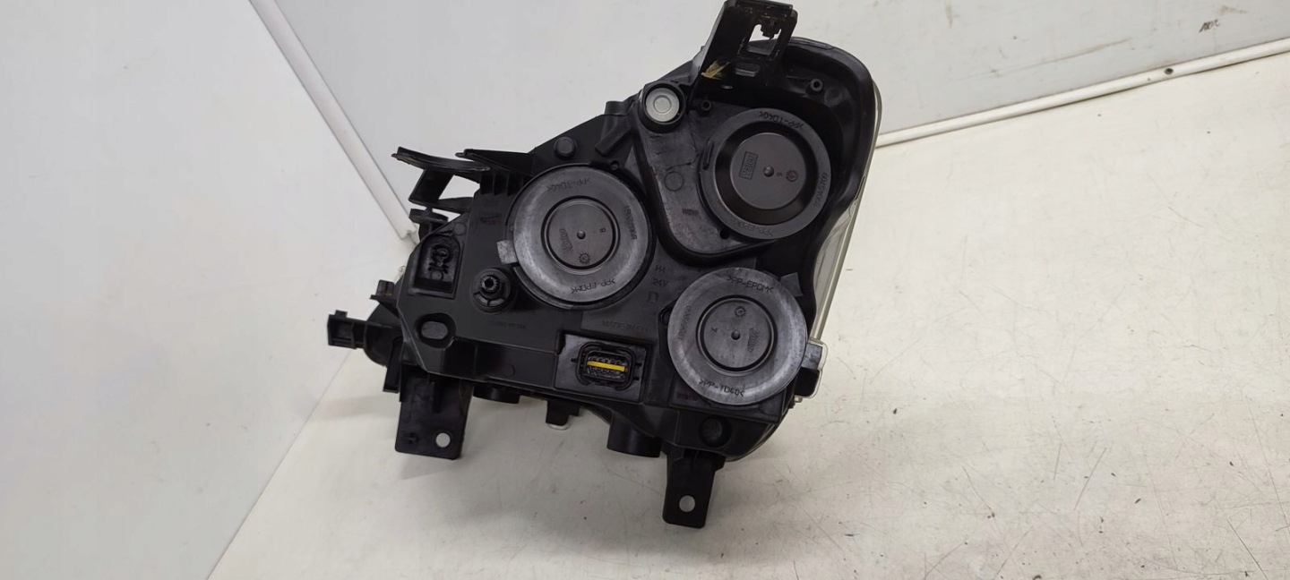 light front front right Citroen Berlingo II