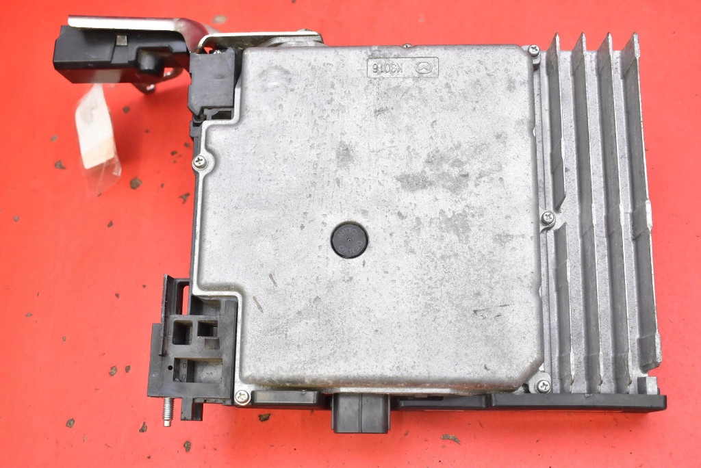 Centralina di tensione KONWERTER DA7A-67Y6Y-D MAZDA MX-5 IV ND 2.0 SKYACTIVE
