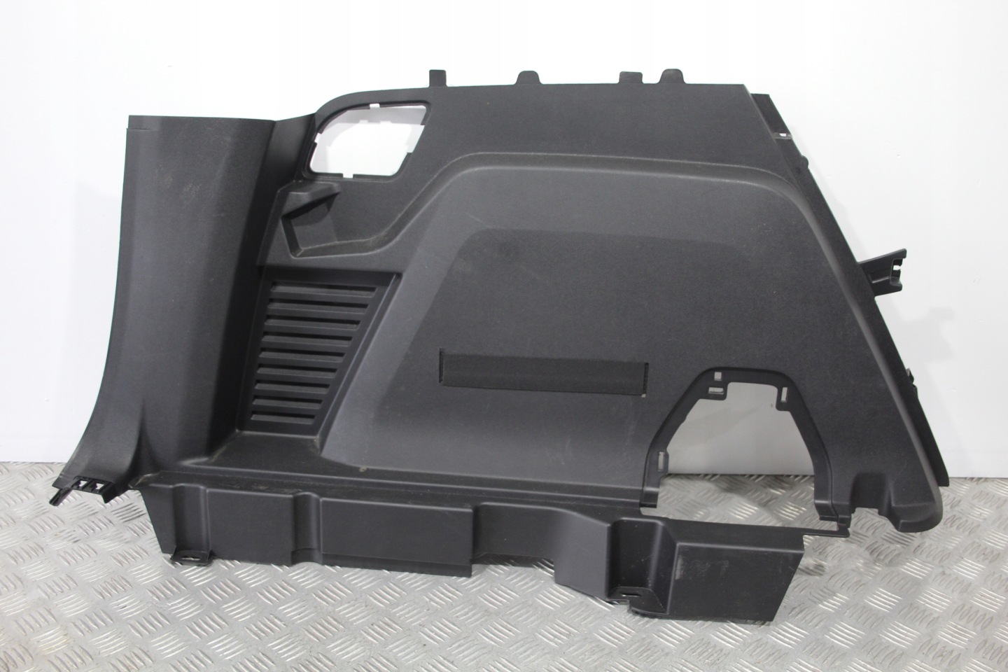 boot upholstery left rear part PEUGEOT 5008 II 2
