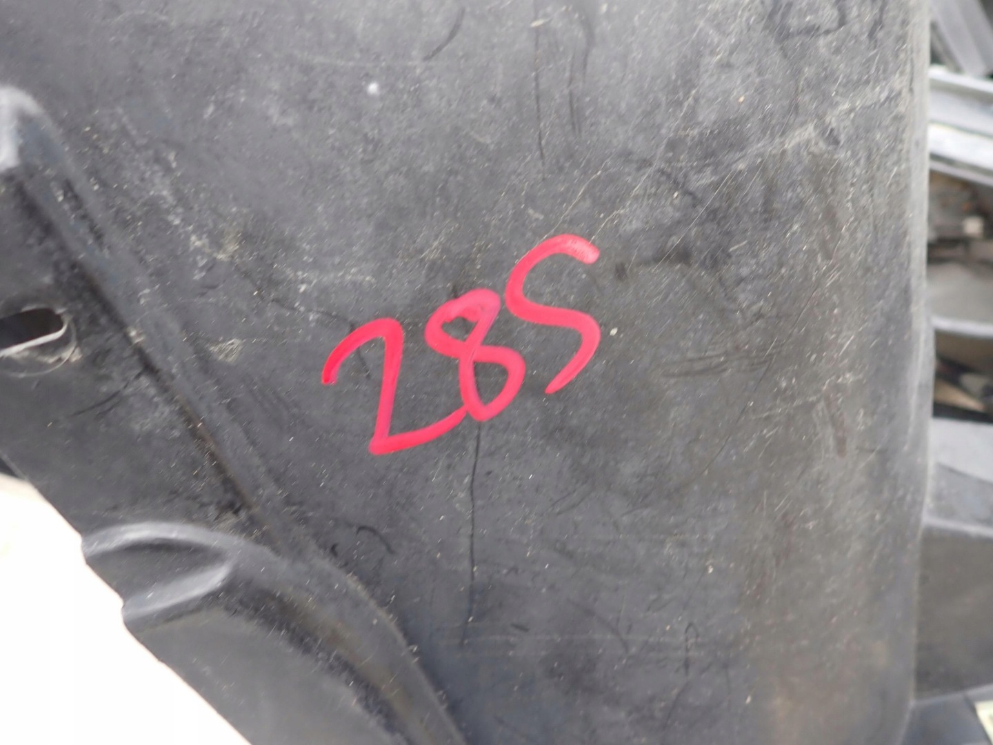 SKODA FABIA and 99-06 mudguard left front