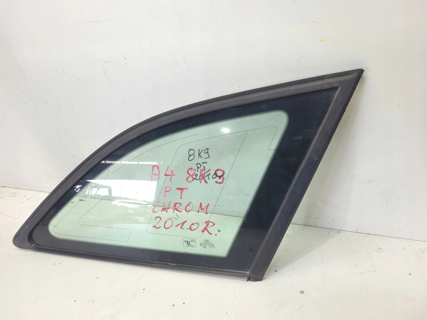 window bodywork AUDI A4 B8 AVANT KOMBI CHROM right rear part 2010 ROK