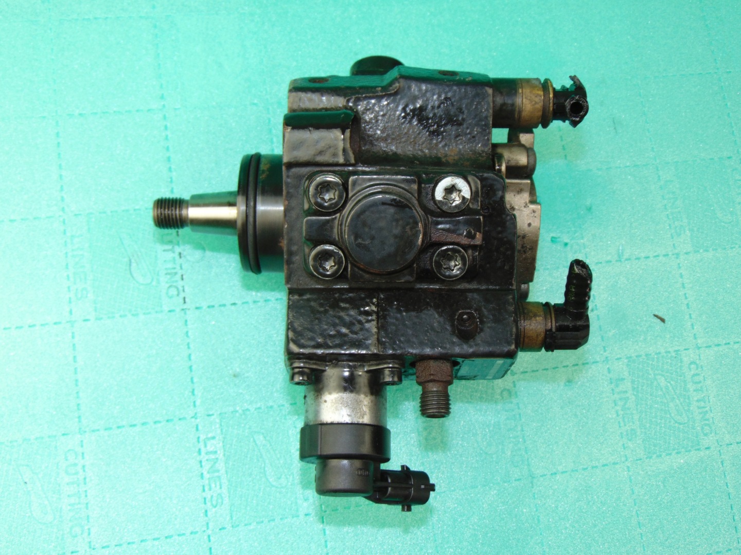 Einspritzpumpe 1,6CRDI 1,7CRDI 0445010206 CEED II Original!!!