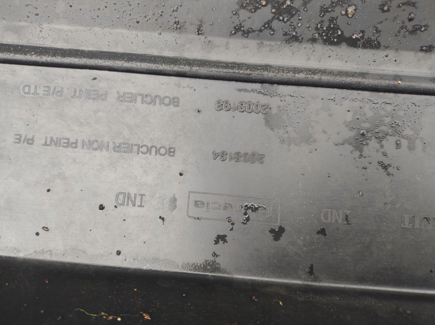 DACIA DUSTER bumper rear part rear below sensors PDC