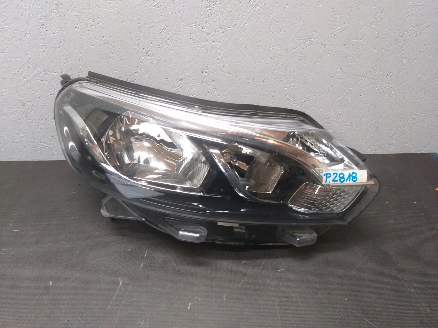 light front right TOYOTA PROACE 16- 9808581180-00