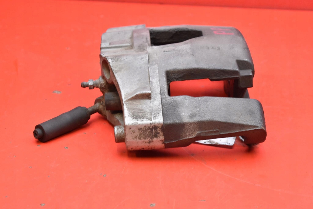 caliper brake right front VOLVO XC90 1 and 2.5 T 210 KM AWD 02-06