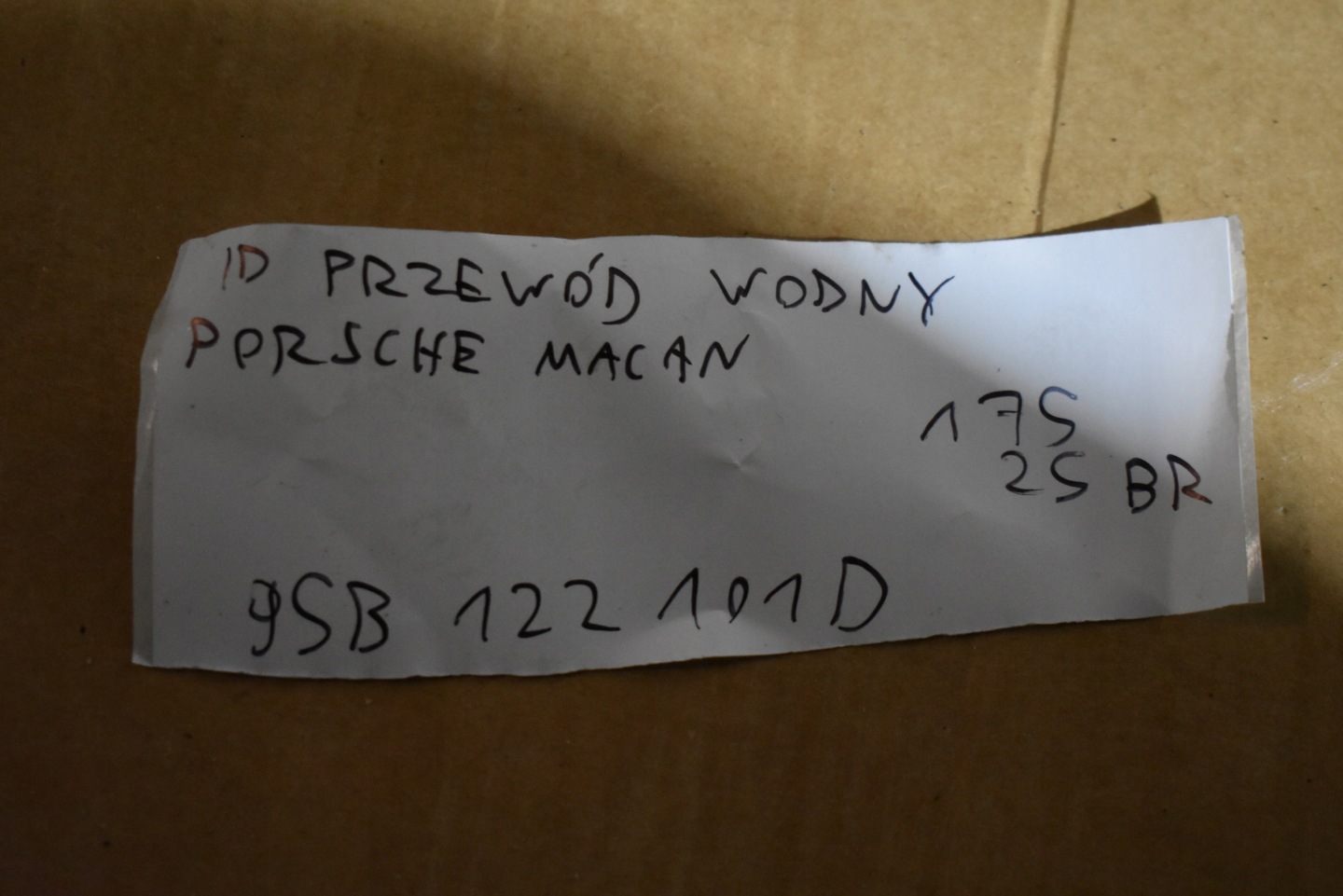 IDEALNY PREWOD vode PORSCHE MACAN 1