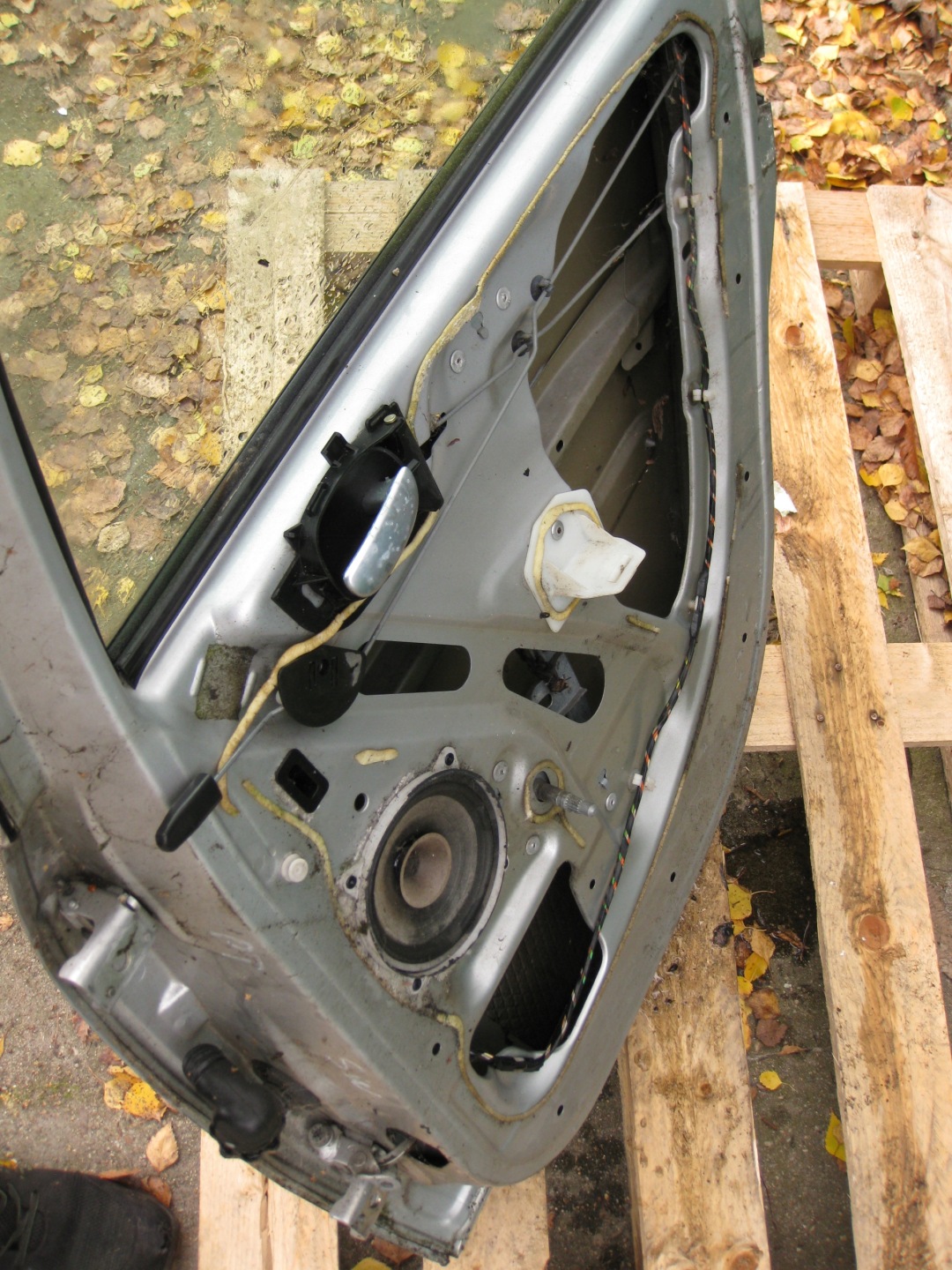 PEUGEOT 206 SW door right rear part complete