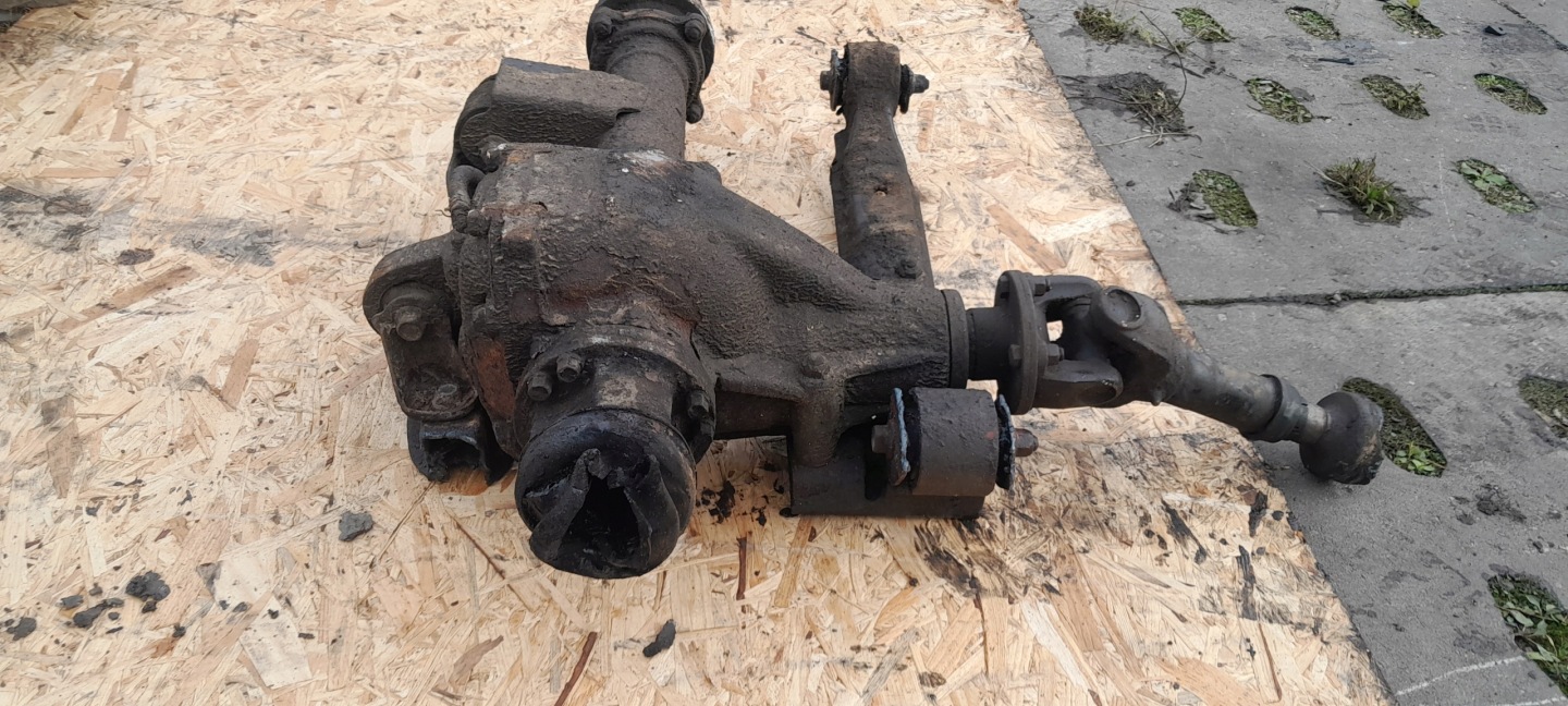 front differential front NISSAN TERRANO II 2.4 16V FORD MAVERICK GDANSK