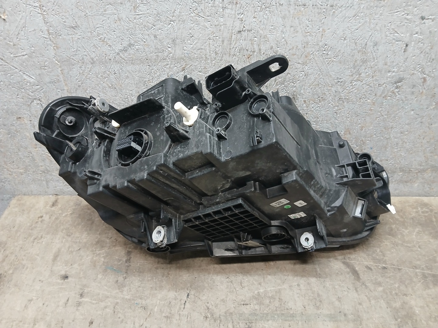 light front left BMW X1 F48 FULL LED 63117495003-03
