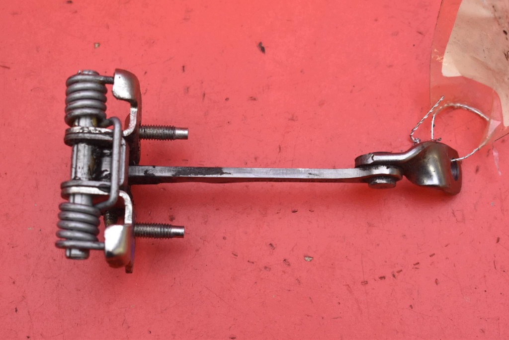 limiter DRZW left front 05879R DACIA DUSTER 1 and 10-13