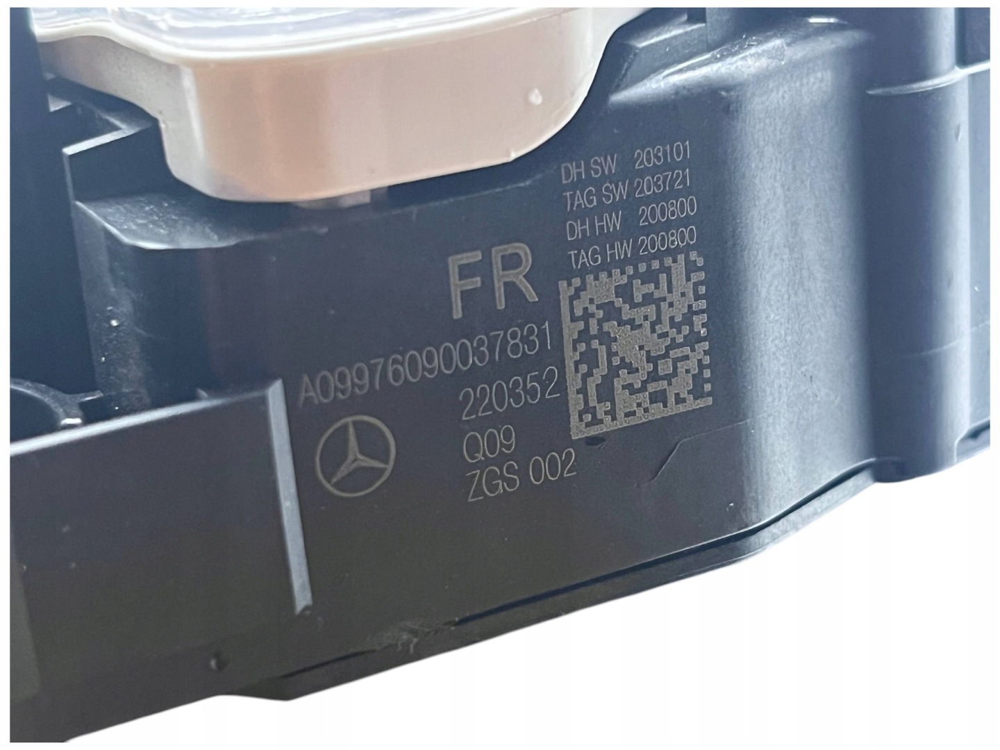 Mercedes-Benz S W223 support handles right front 0997609003 $J
