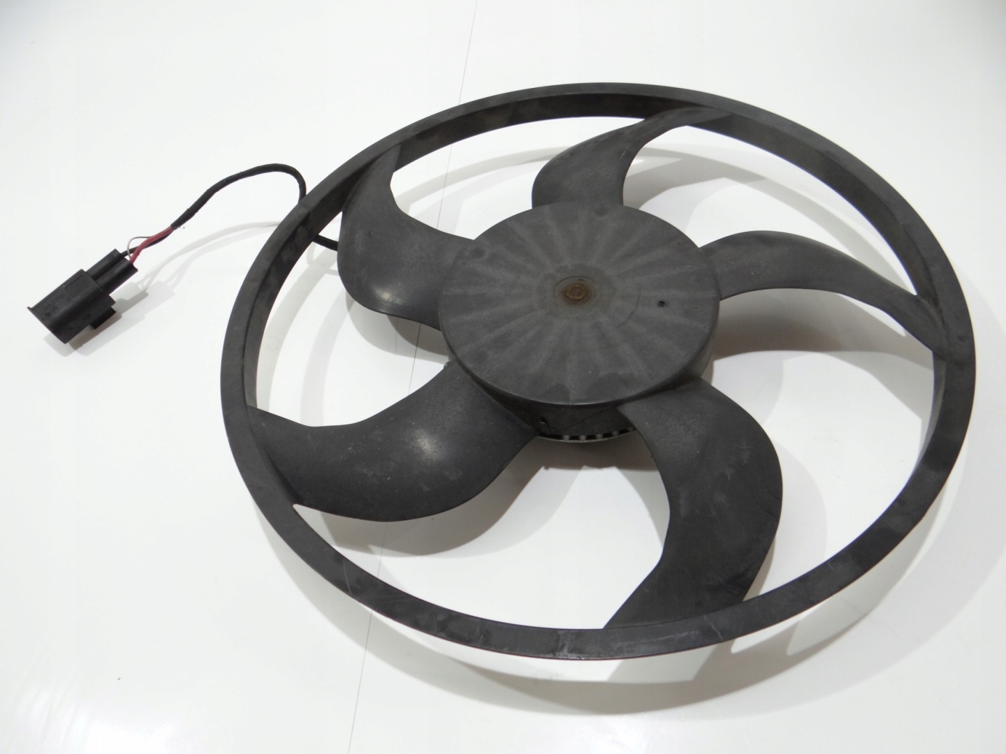 ventilátor chladiče BMW E60 E61 LCI N47 2.0D 7594465