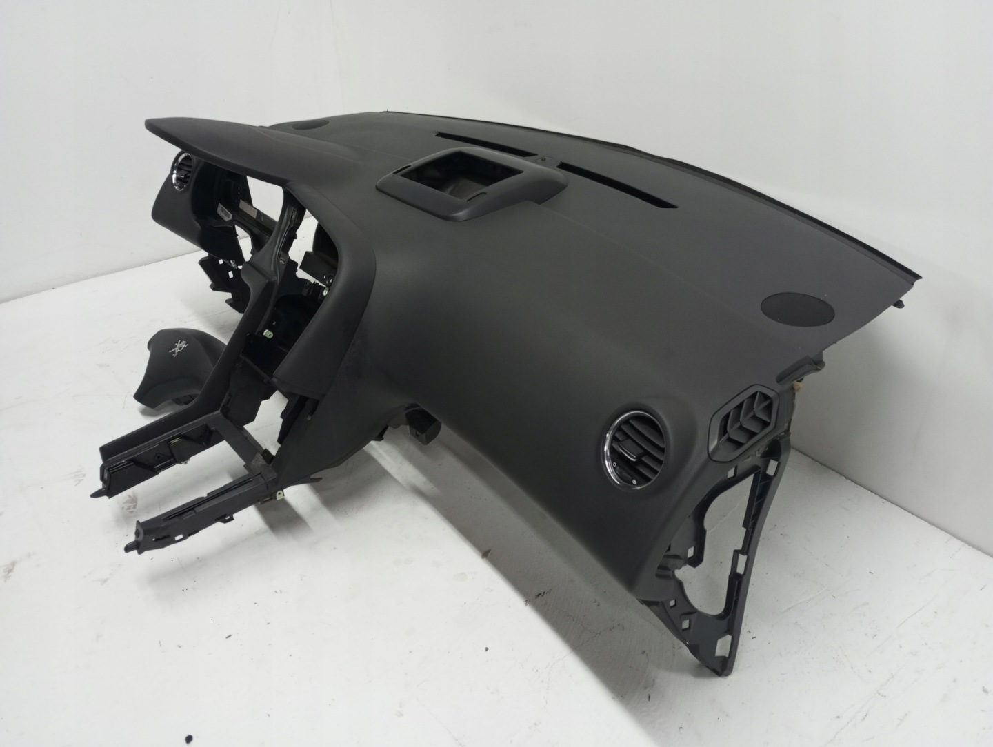 console dashboard PEUGEOT 3008 and LIFT