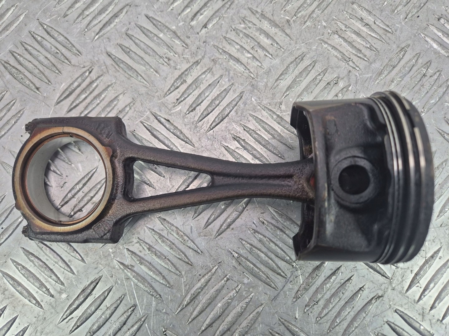 Piston avec bielle Opel Corsa D 73L32A2 1.2 Z12XER