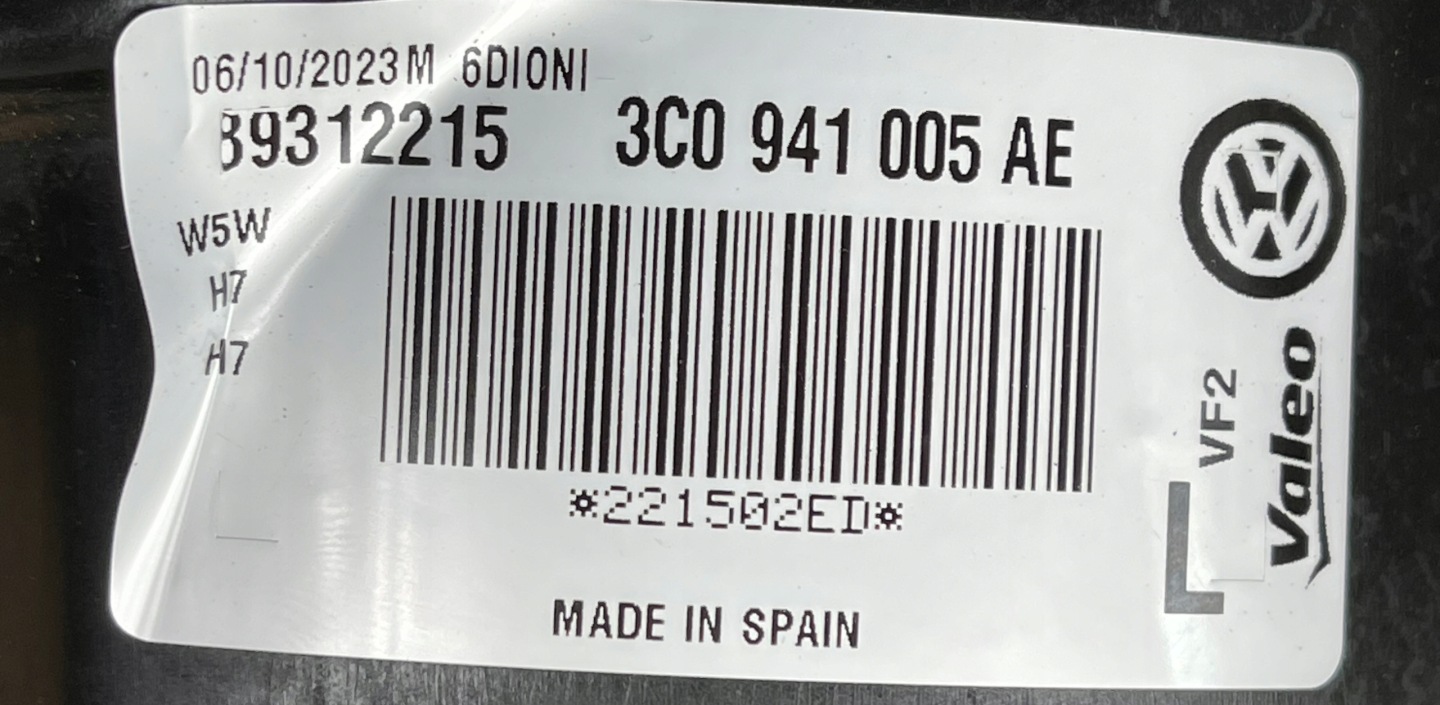 VALEO VW PASSAT B6 2006 - 2010 light left 3C0941005AE 06.10.2023