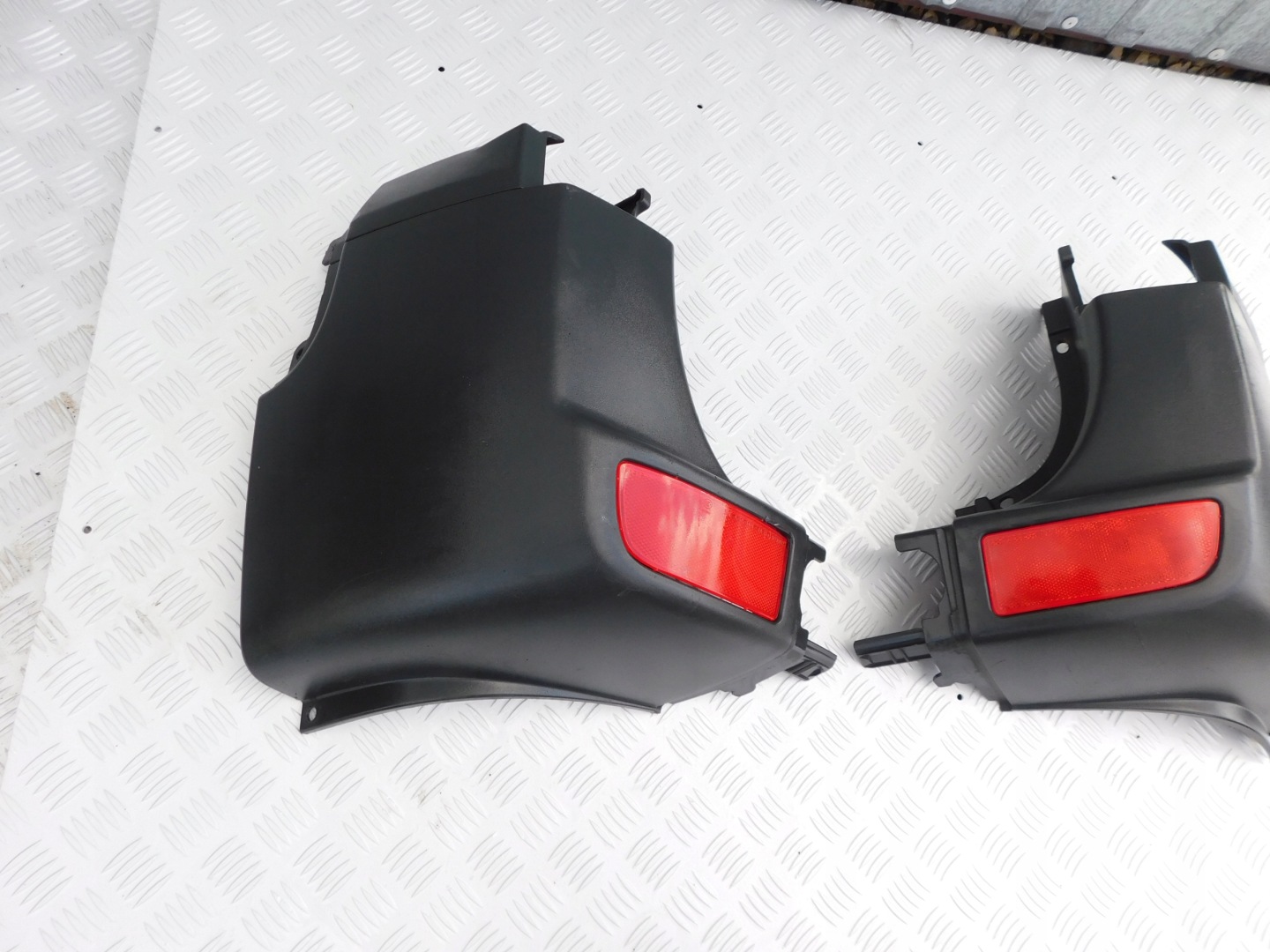 Mercedes Sprinter 906 VW Crafter corner bumper narozniki rear part 2 szt