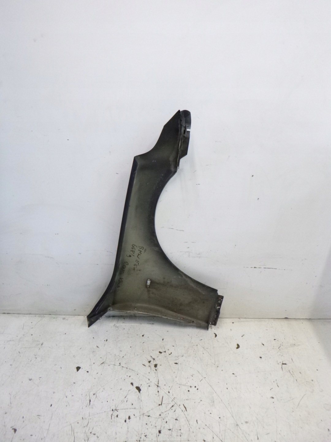 Kotflügel links BMW E61 E60 668/9 05r.