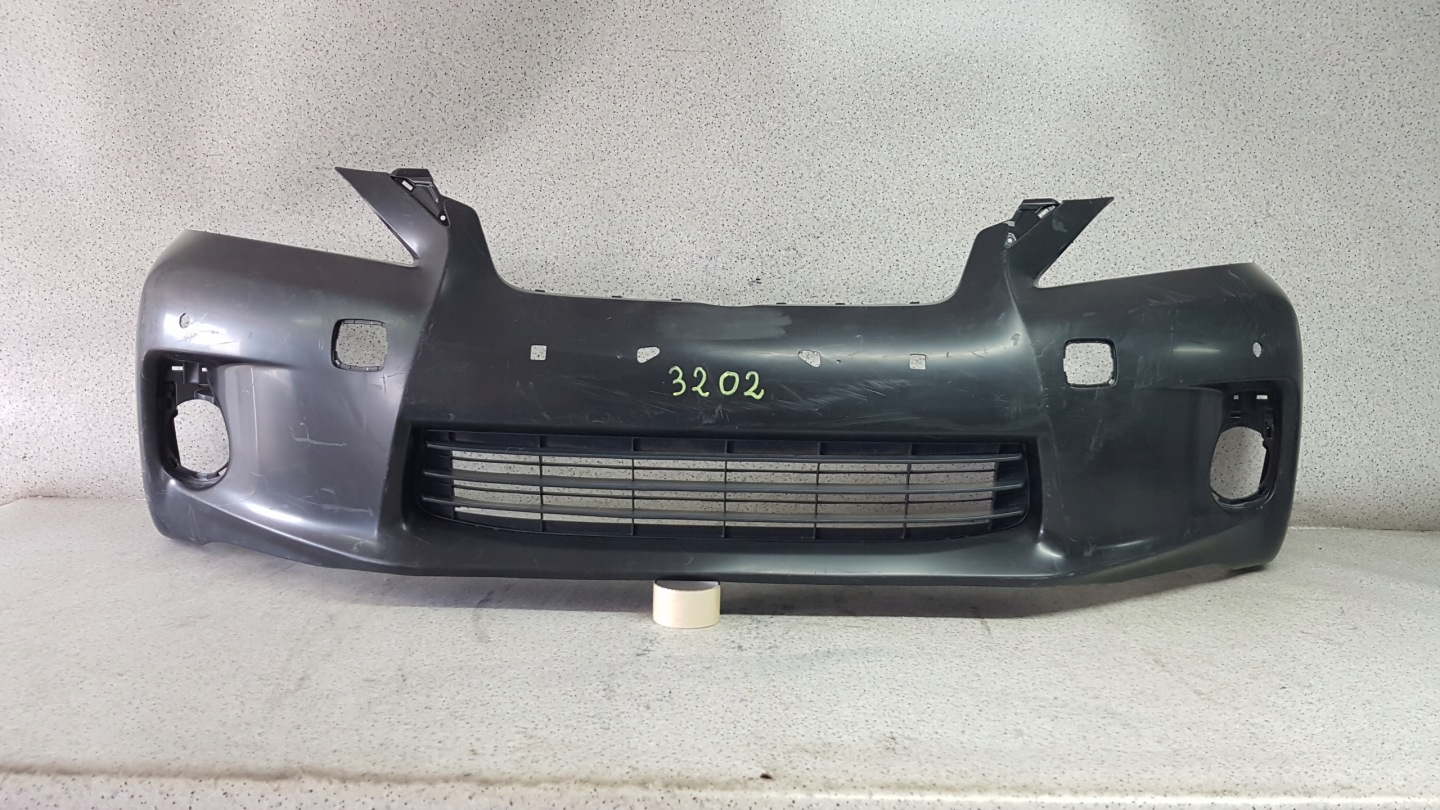 LEXUS CT 200 2010 - new ORGINAL bumper front 3202