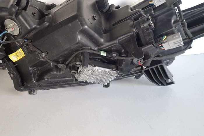 MITSUBISHI OUTLANDER III FULL LED 19- reflektor right light ECM921-22E20