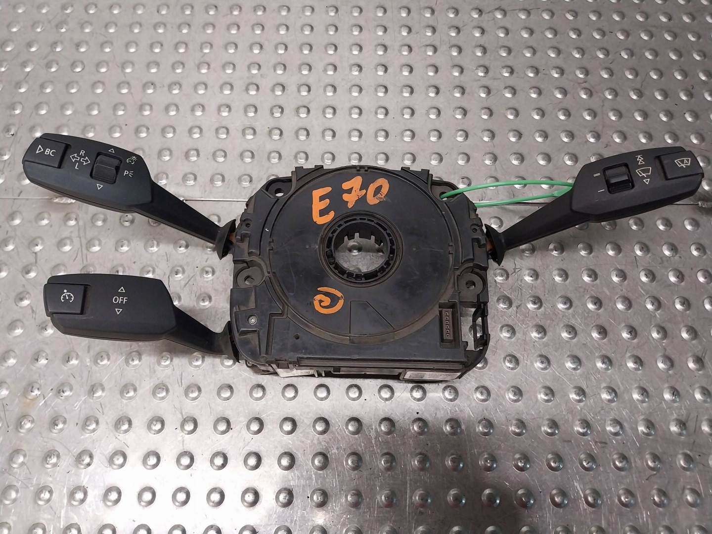 páčky pod volant a ovládání ovladanie 9123041 BMW E70 E81 E84 E87 E88 E89 E90 E91