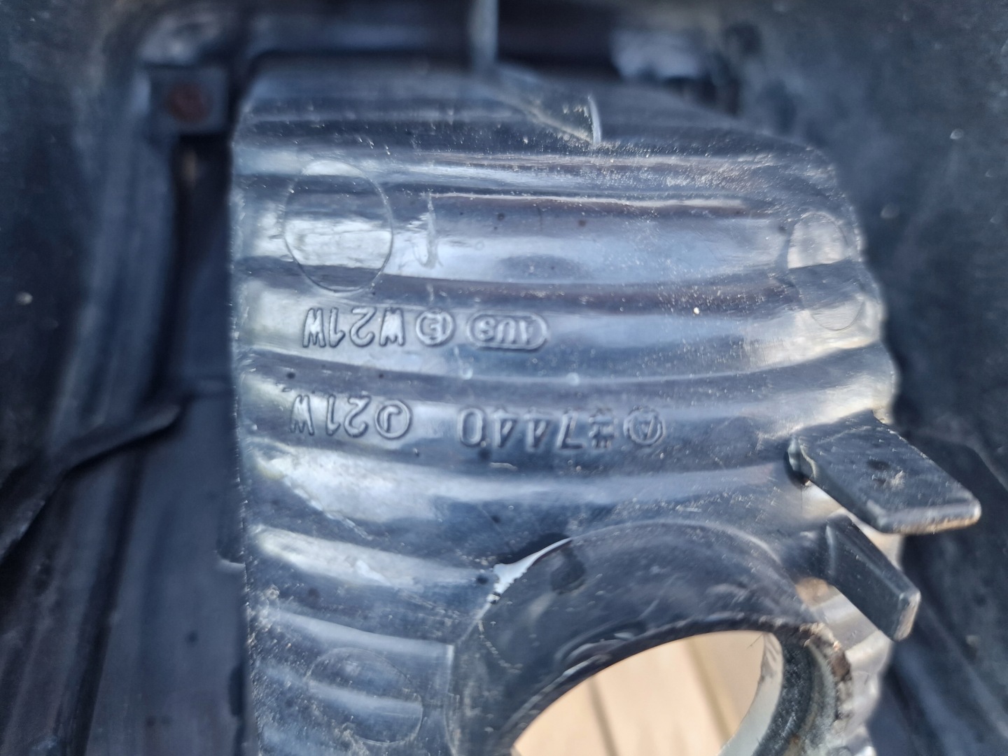 MITSUBISHI PAJERO 3 III right light rear part rear