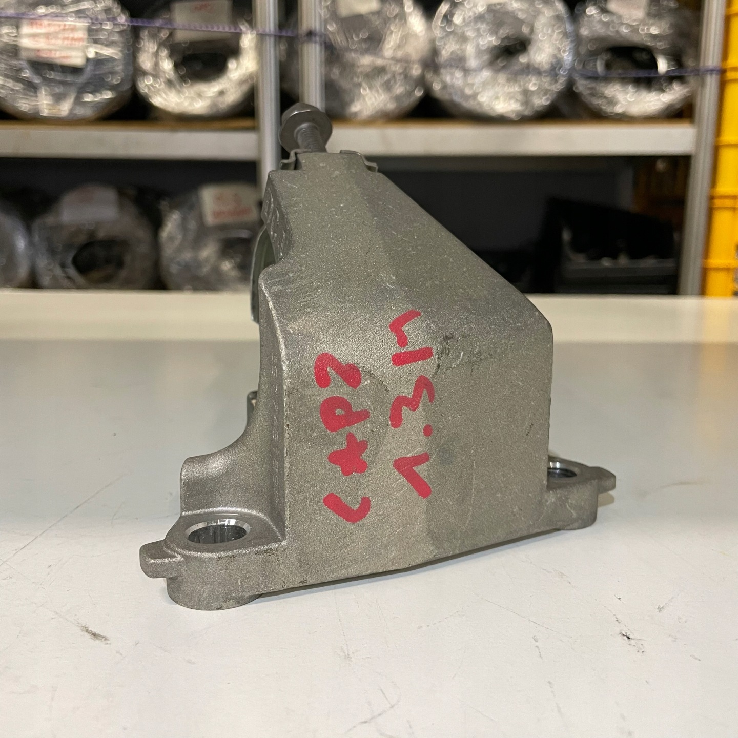 RENAULT CAPTUR II 1.3 TCE SUPPORT DEMI AXE 397748189R
