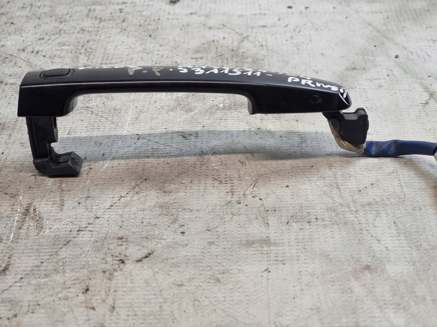 handle exterior right front K: 202 TOYOTA PRIUS II 08r
