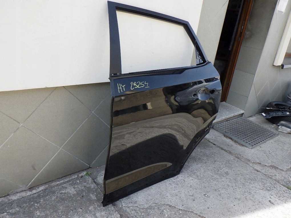 HYUNDAI TUCSON 3 III 15- door left rear.