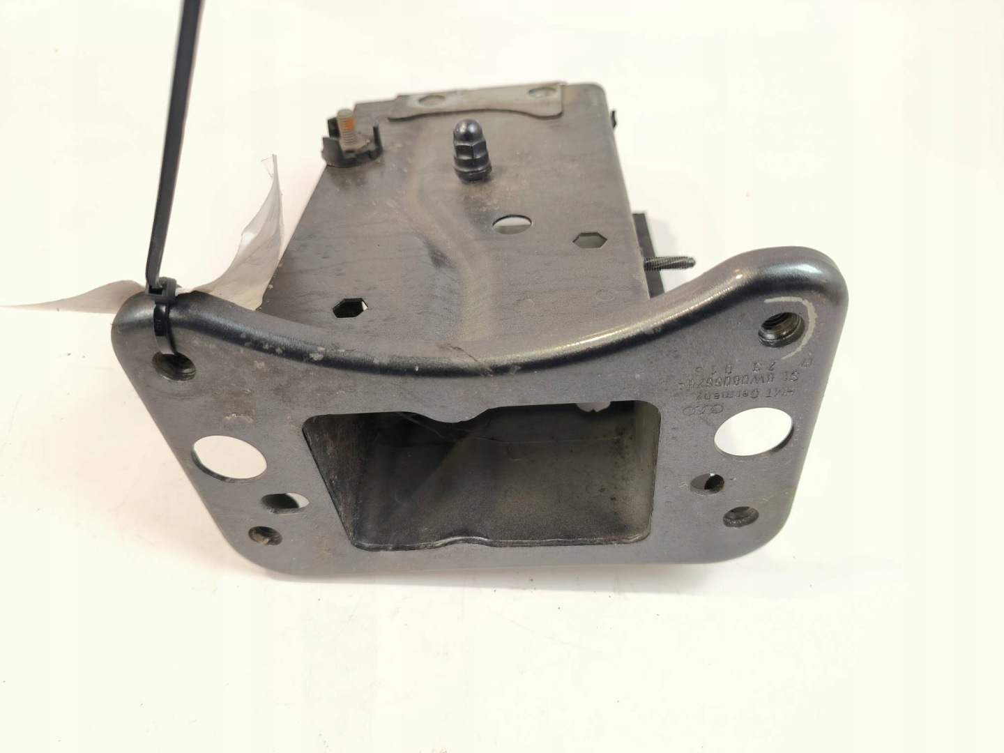 pipe end PODLUZNICY right 2023 AUDI A4 B9 QUATTRO