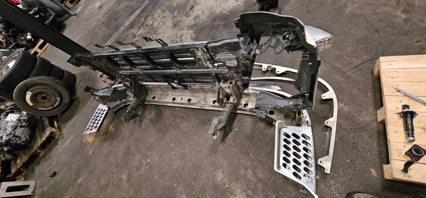 bumper front 2019 VOLVO FH II FH5 500
