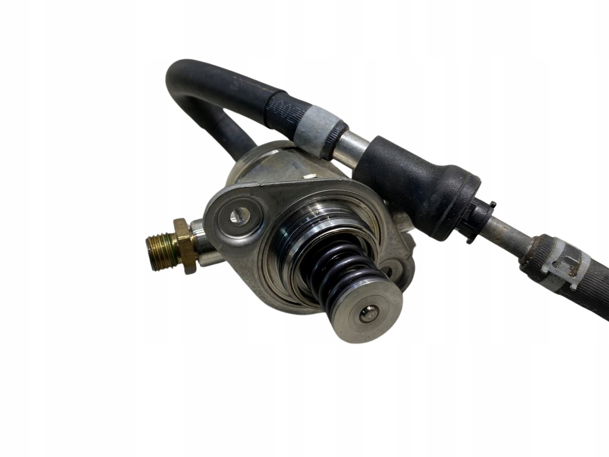 feed pump AUDI A4 B9 2.0 TFSI 06K127028B