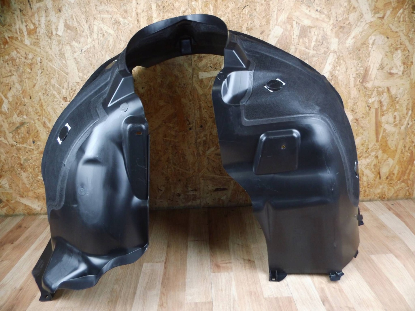 VW T7 2025+ mudguard left front front 7T0