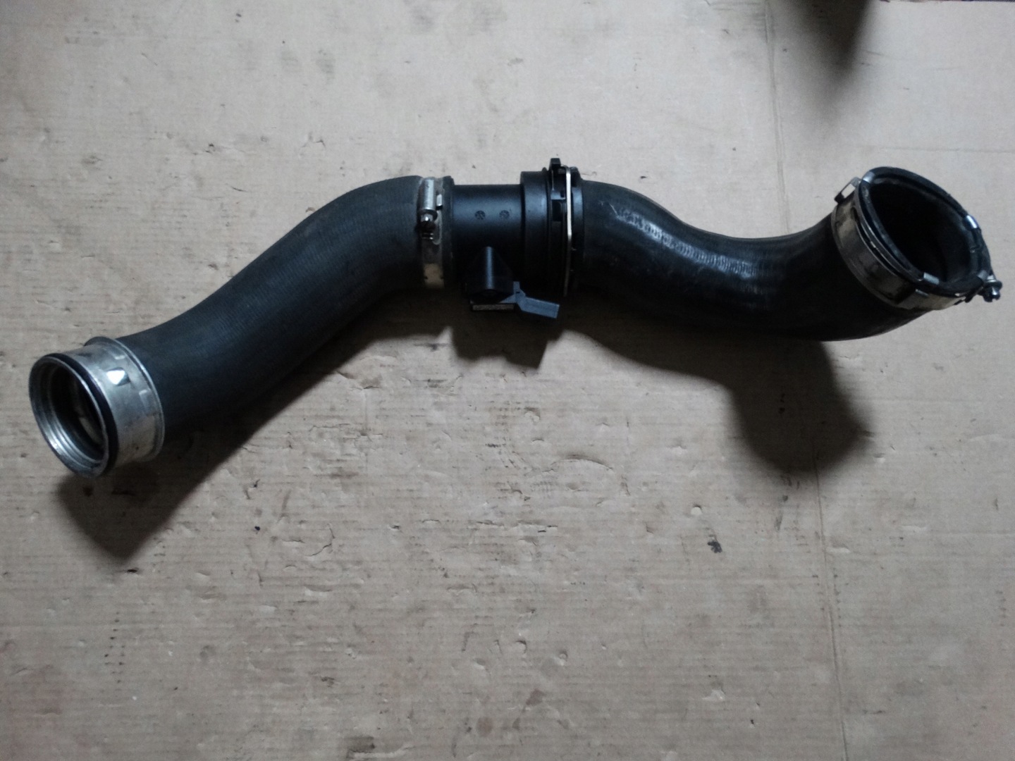 IDEALNY SCHLAUCH INTERCOOLER VW T5 2.5 TDI 1
