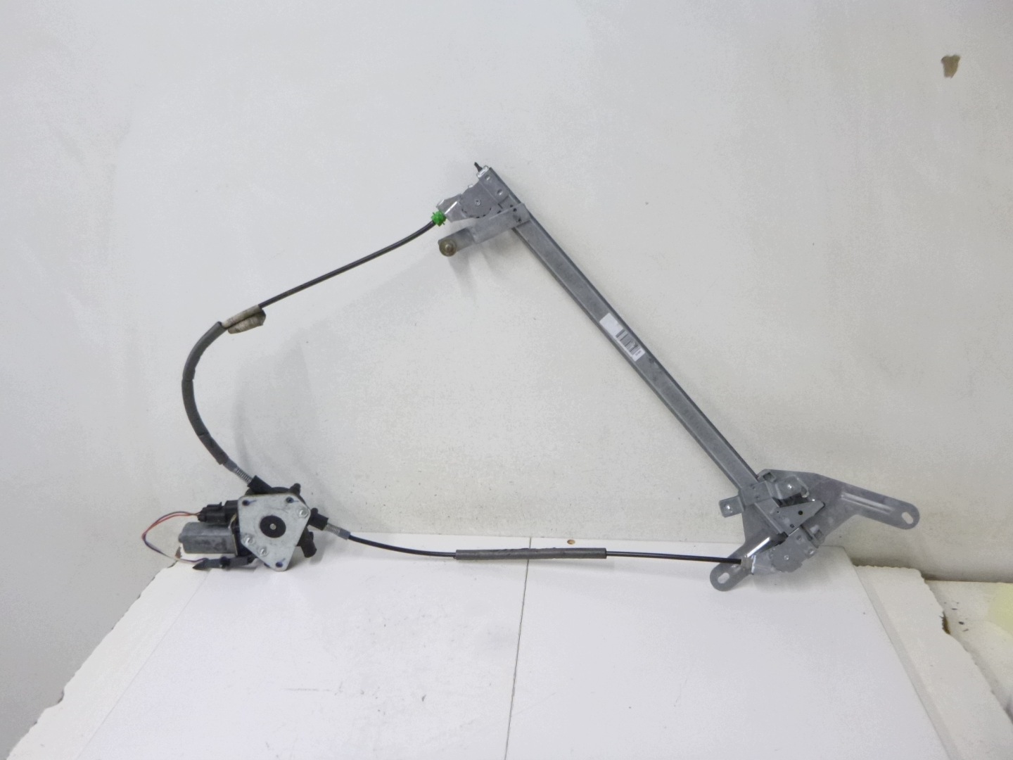mechanism lifting windows left front Fiat Punto and Cabrio D3937.00 94 – 00