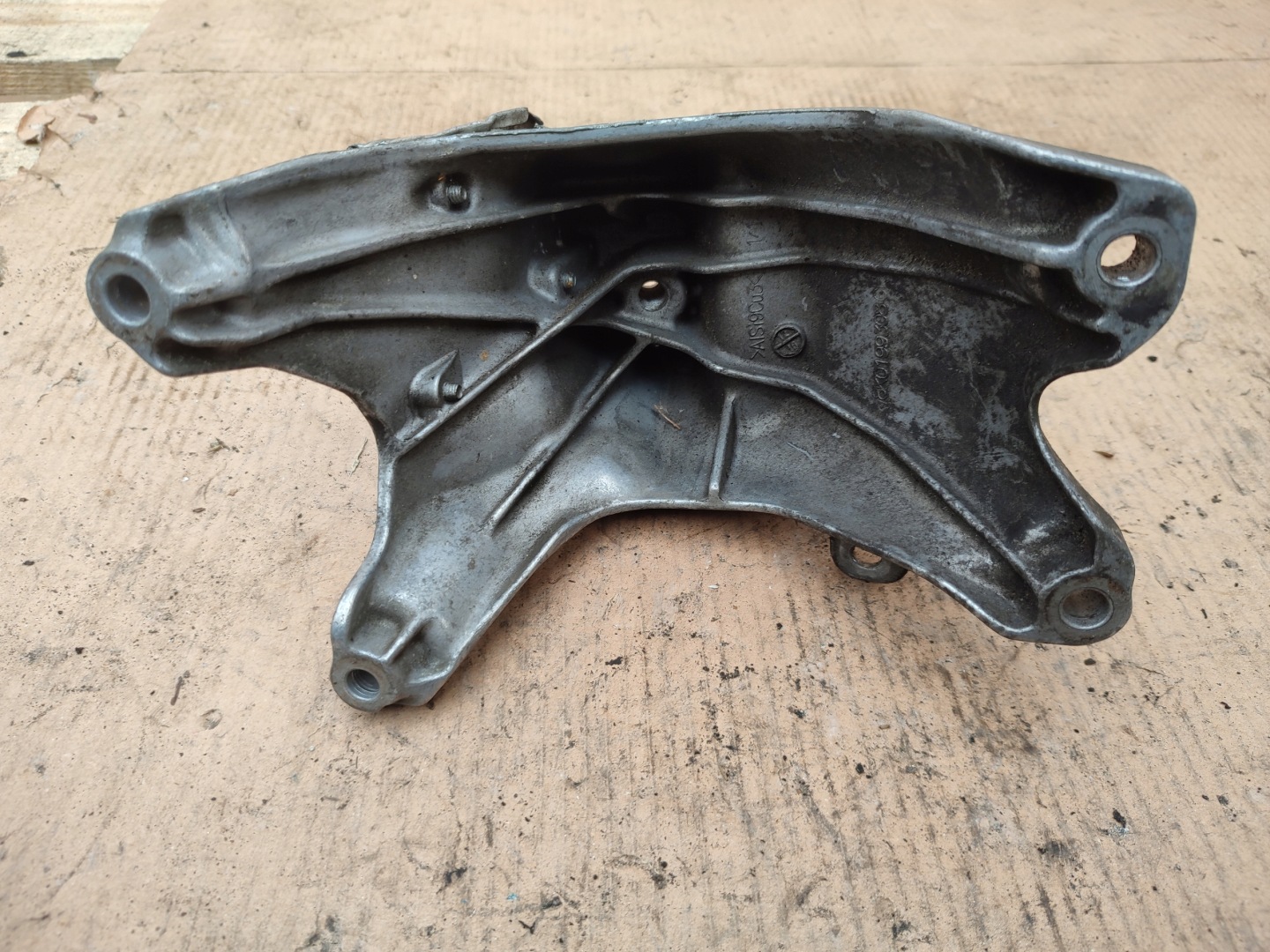engine supporting mount right AUDI A4 A5 2.0 TFSI 8K0199308CH