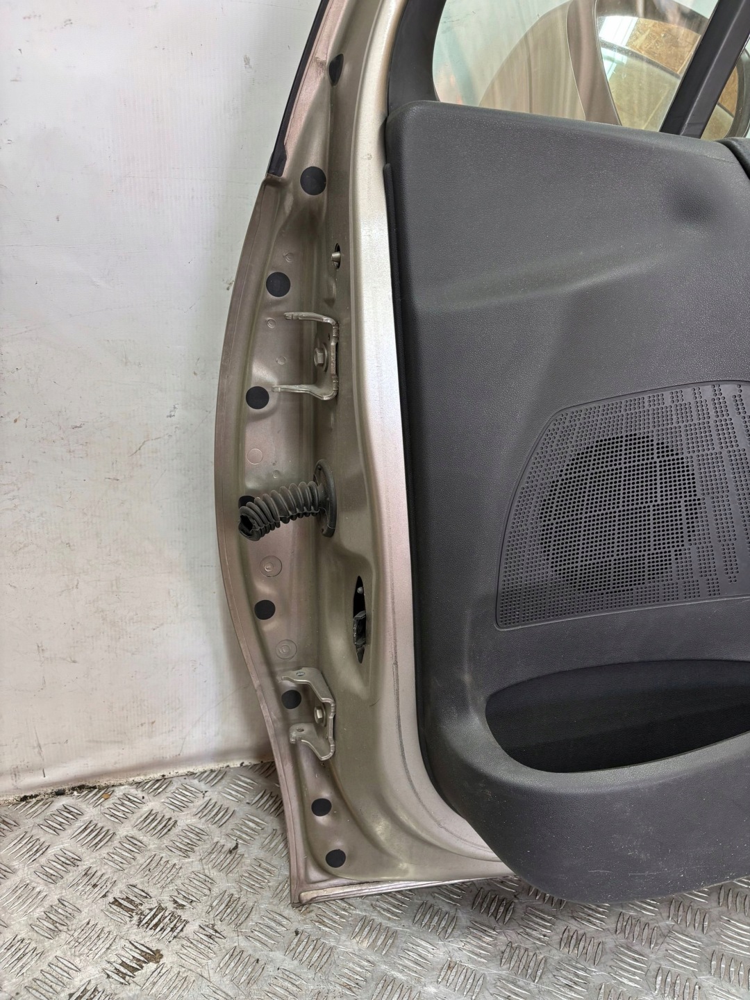 door front front right CITROEN C3 II 09
