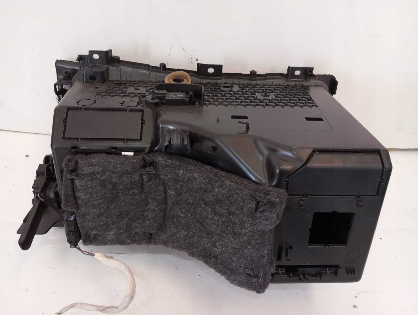 passenger compartment consoles MERCEDES CLS A257 53 AMG A2136800091