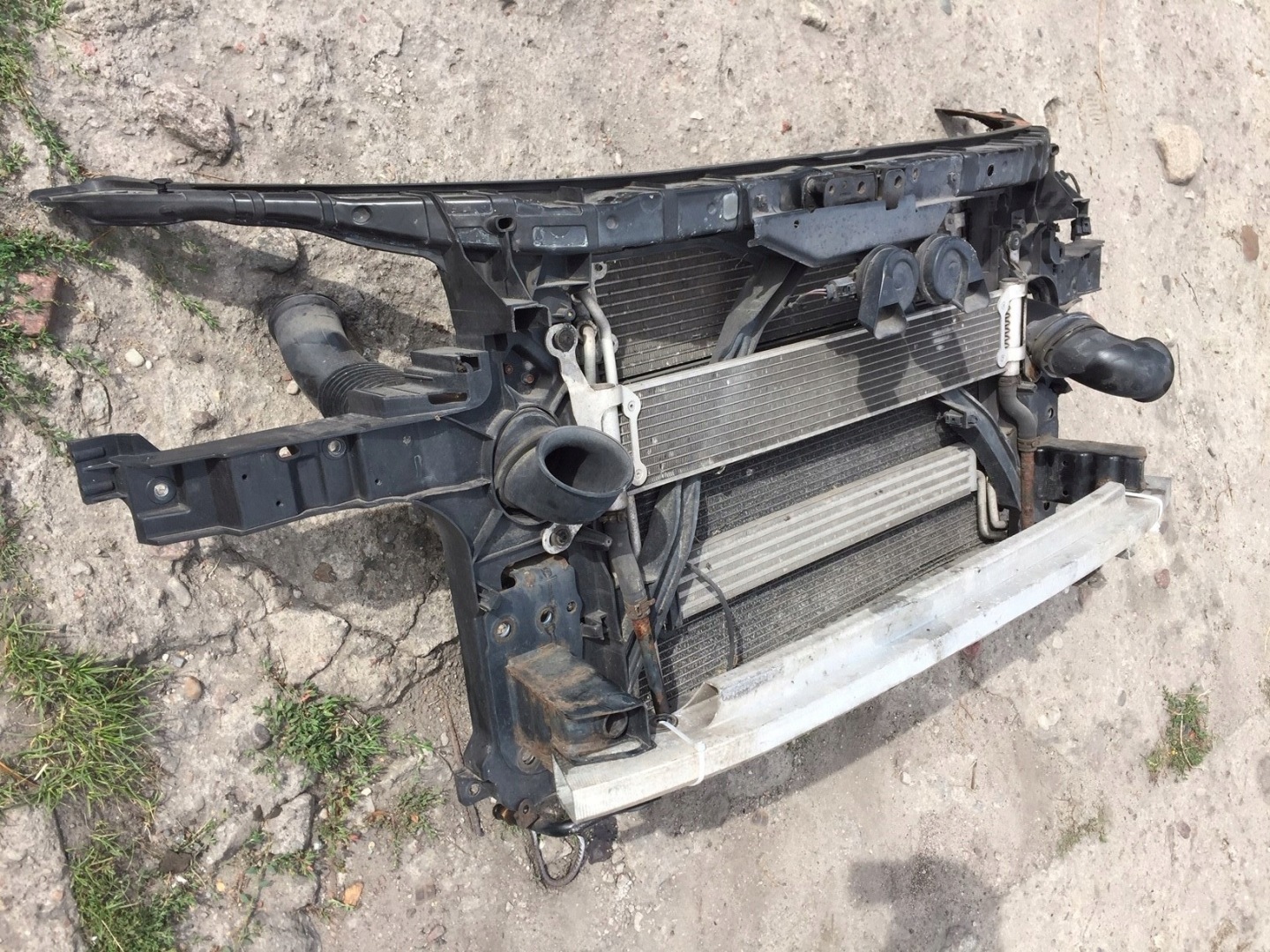 AUDI Q7 4L 4.2 TDI support panel for radiators complete