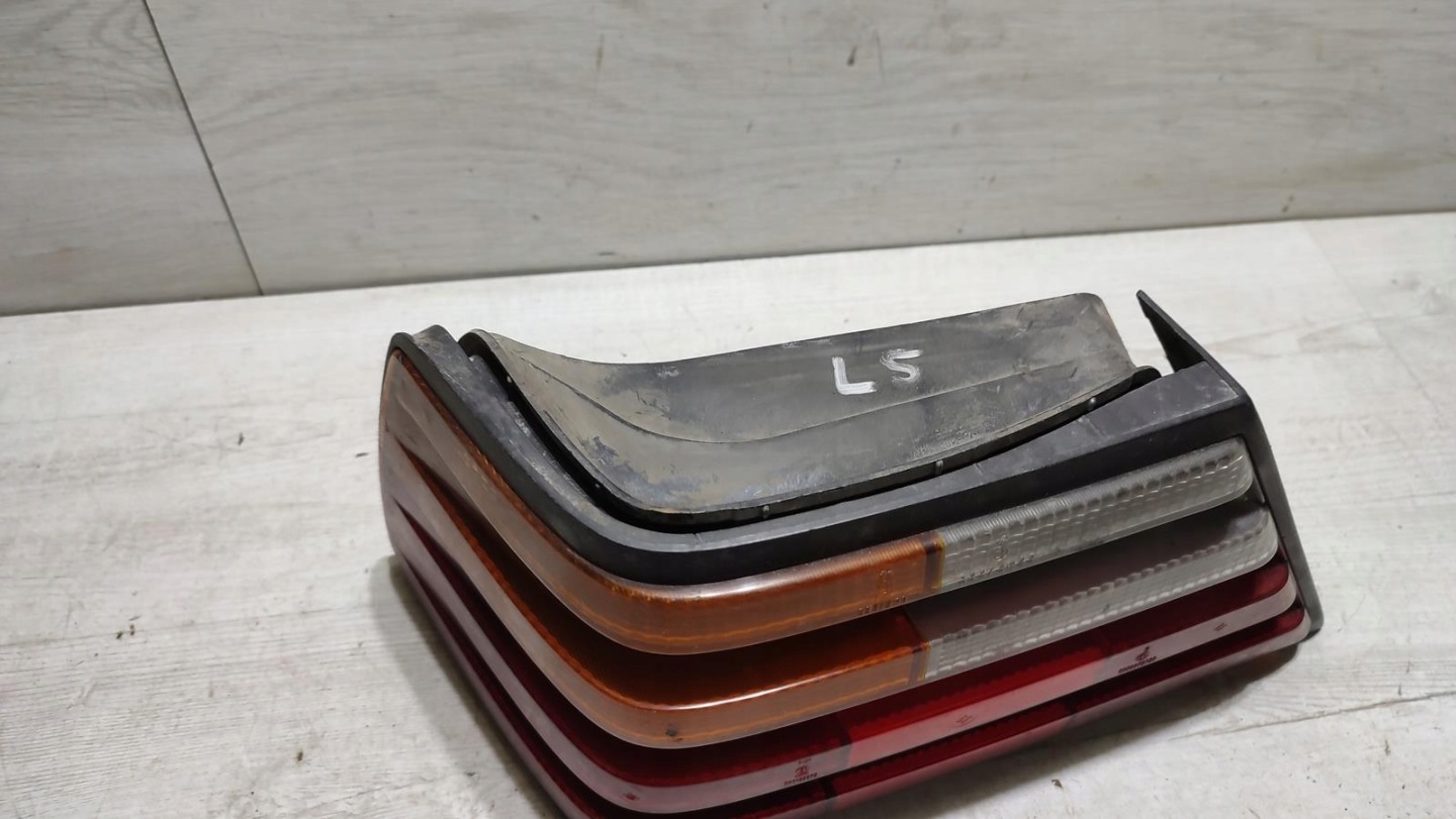 light left rear part Mercedes w124