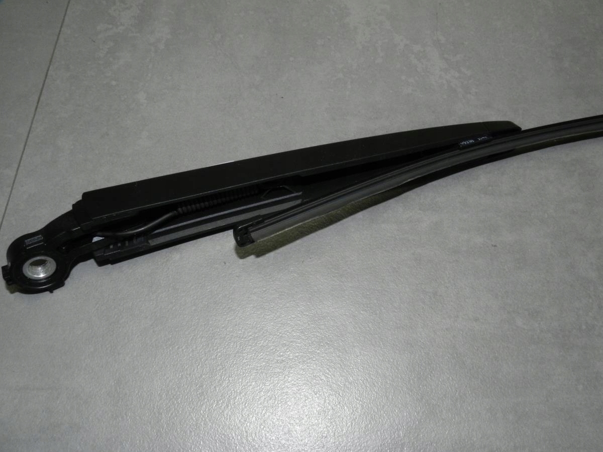 SEAT ARONA wischerarm heck 6F9955704