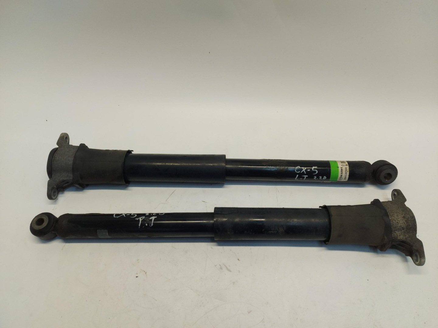 MAZDA CX5 II shock absorber rear part left KN1C28700A
